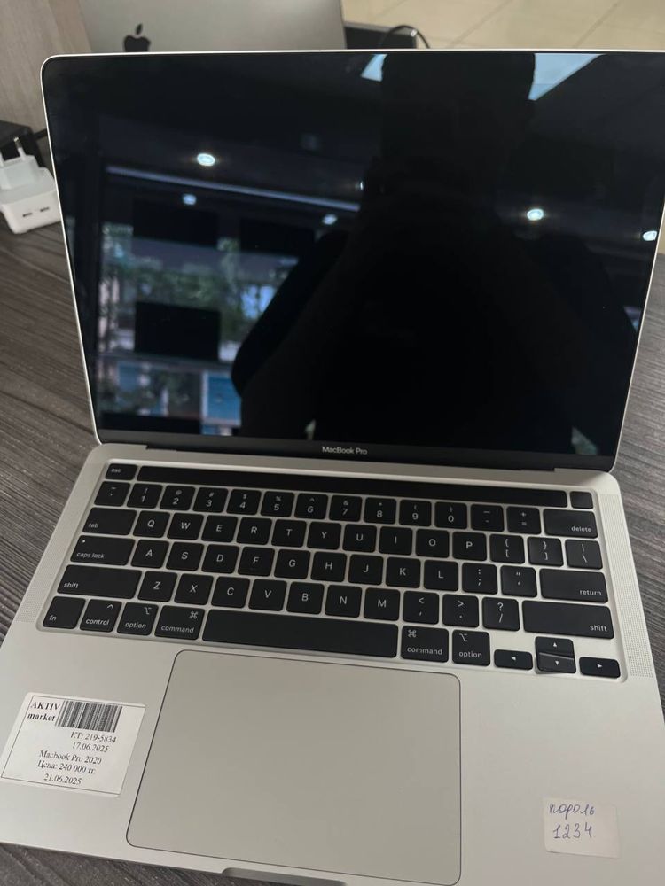 Macbook pro 13 2020