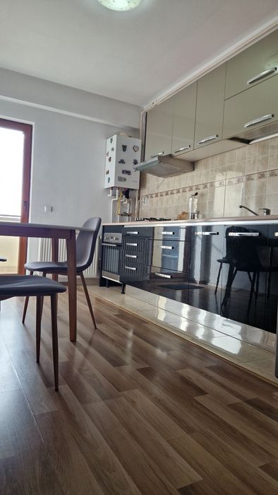 Se închiriază apartament 2 camere , bloc noudecomandat