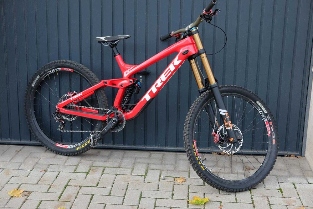 Trek Session 9.9 2021 Carbon