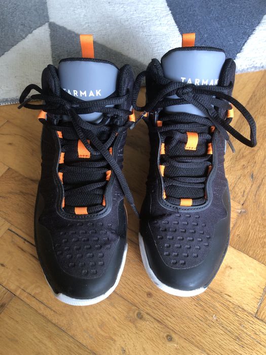 Маратонки за баскетбол Tarmak