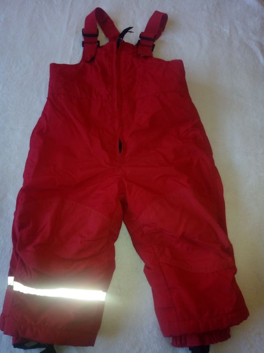 COMBINIZON iarna copii,marca H&M.Varsta 1-3 ani.