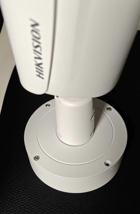 Би-спектърна термална и оптична IP камера Hikvision DS-2TD2637-10/PI