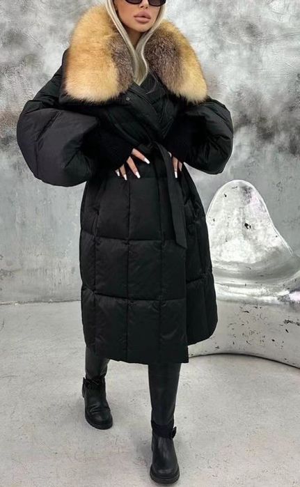 Geaca eleganta blana naturala