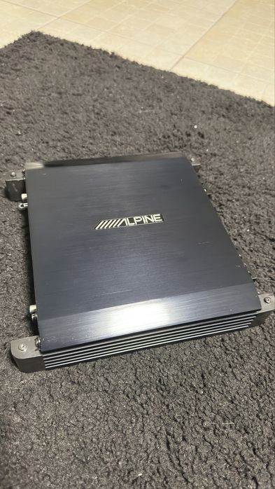 Amplificator Alpine BBX-T600
