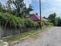 Vand casa cu teren 1500 m2 - toate utilitatile