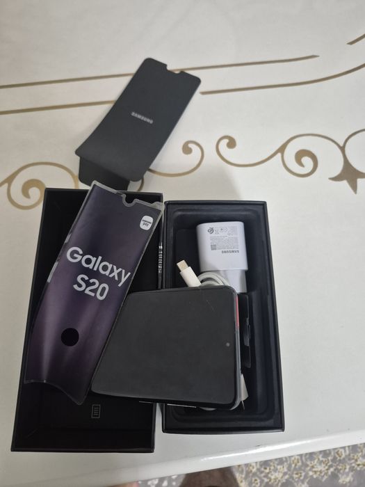 Samsumg S20 оригиналь