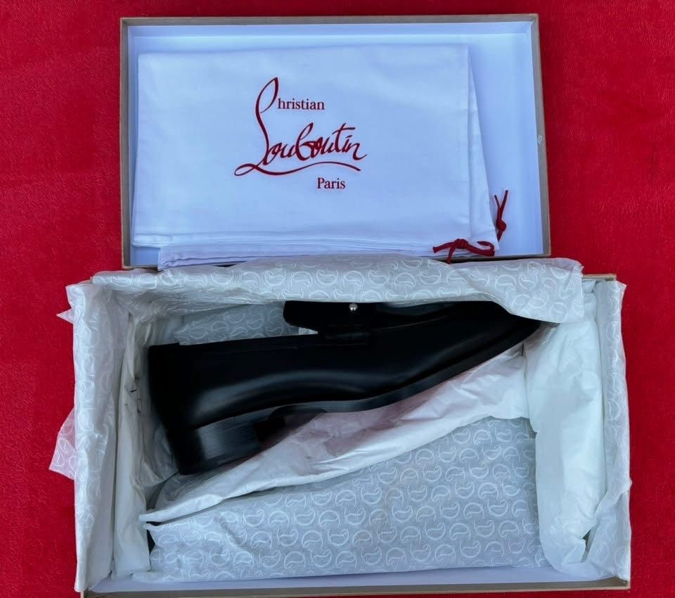 Pantofi  Christian Louboutin