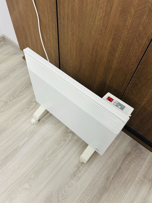 Конвектор 1500W Airelec Tactic Pro[ел. термостат/дигитално управление]