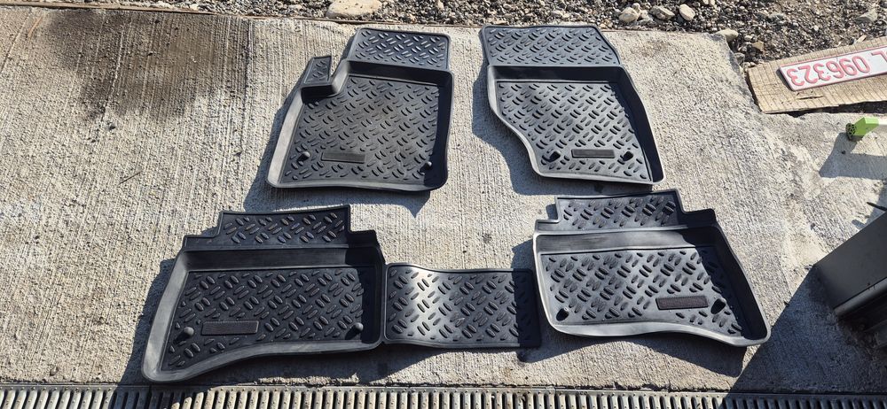 Set covorase presuri cauciuc vw touareg 7L mocheta diamant dedicate 7P