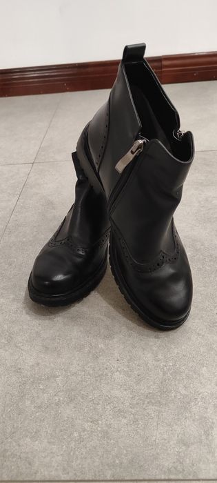 Продам женские ботинки 37 размера