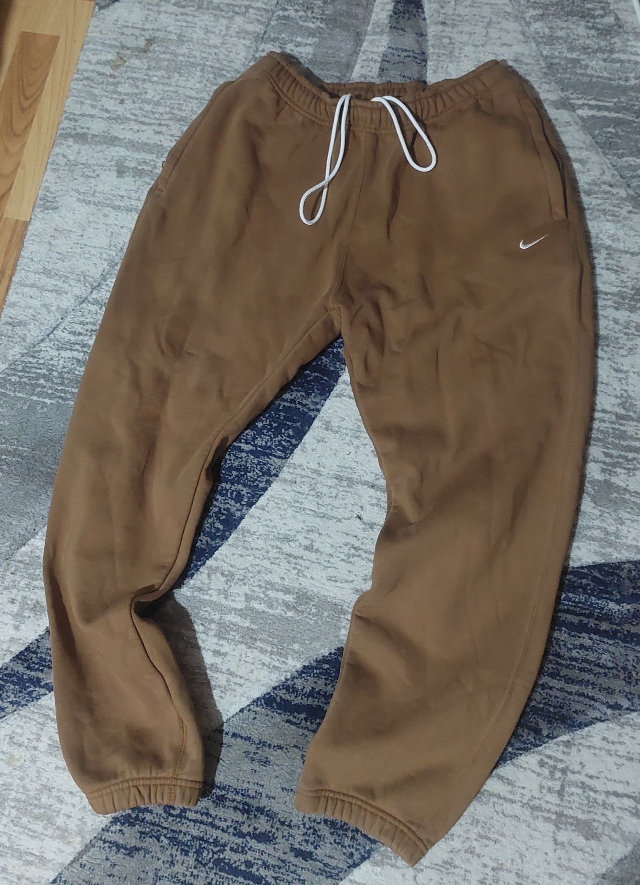 Pantaloni nike nrg