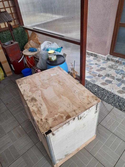 Cutie depozitare/ambalare sau cusca animale