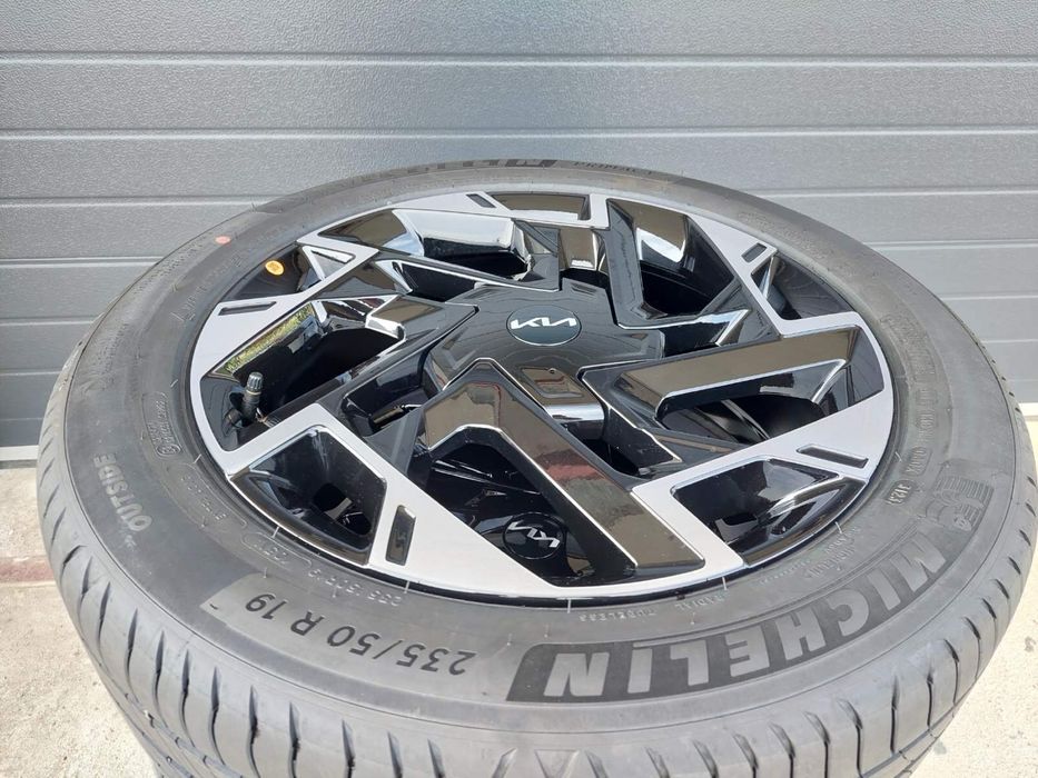 Джанти със гуми за КИА/KIA спортидж 19 цола