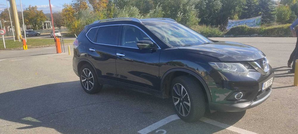 Vând Nissan X-Trail 1.6 dCi Tekna Start/Stop – 130 CP, 2015