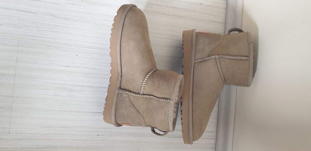 UGG Classic Mini UK 3 US / 36/22см НОВО! ОРИГИНАЛ! Дамски Зимни Ботуши