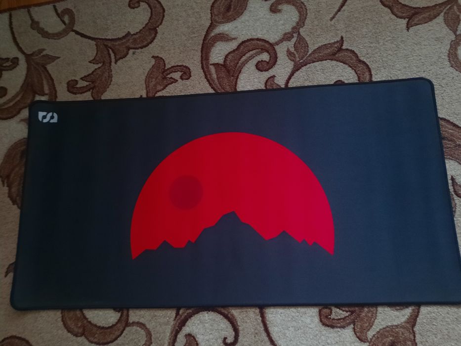 Коврик для мыши и клавиатуры новый