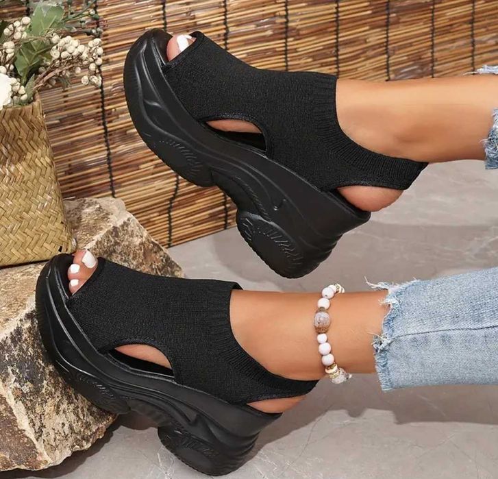 Дамски сандали на платформа