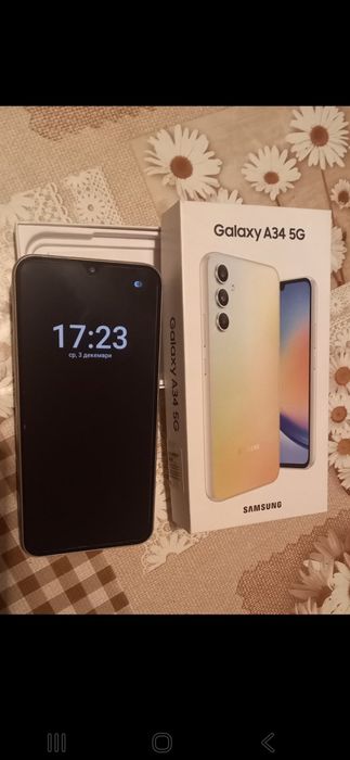 Телефон Самсунг Галакси А34 като нов с два протектора само за 330лв.
