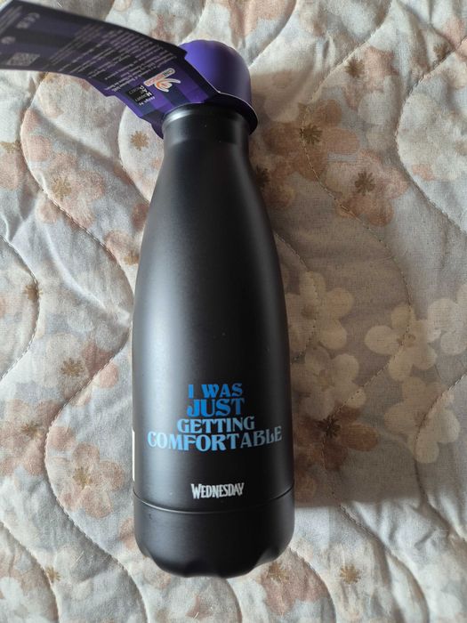 Wednesday метално шише
