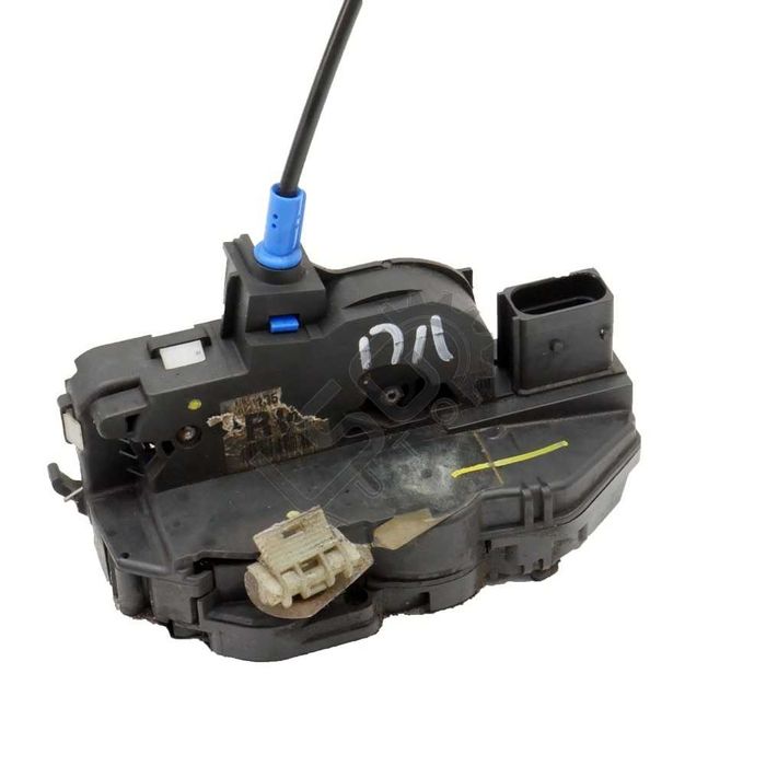 Брава предна лява врата Opel Astra (J) 2010-2018 ID: 116385
