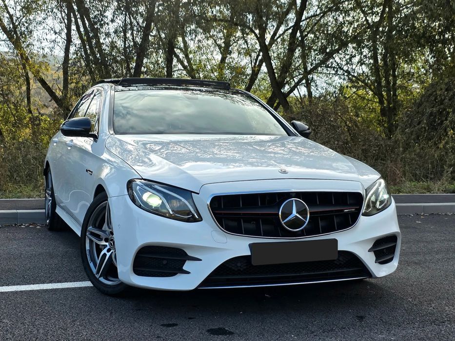 Mercedes-Benz E