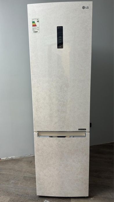 Продам холодильник LG