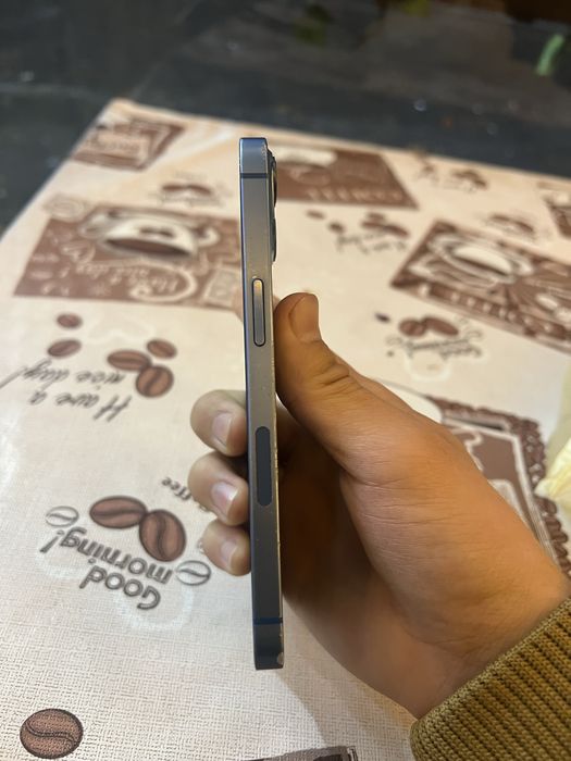 iPhone 13 ochilmagan