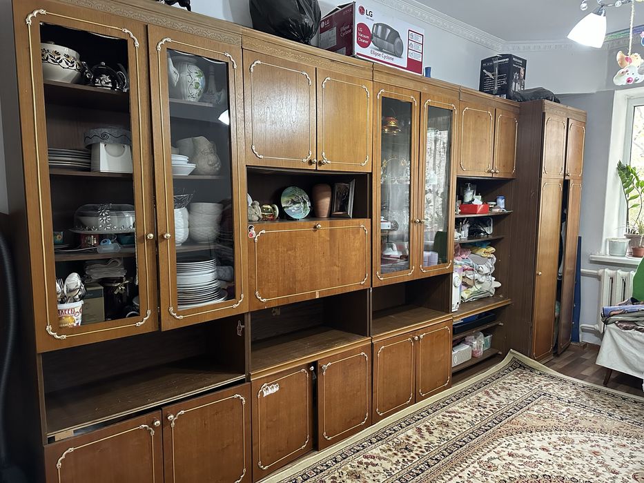Продам стенку -30000тг