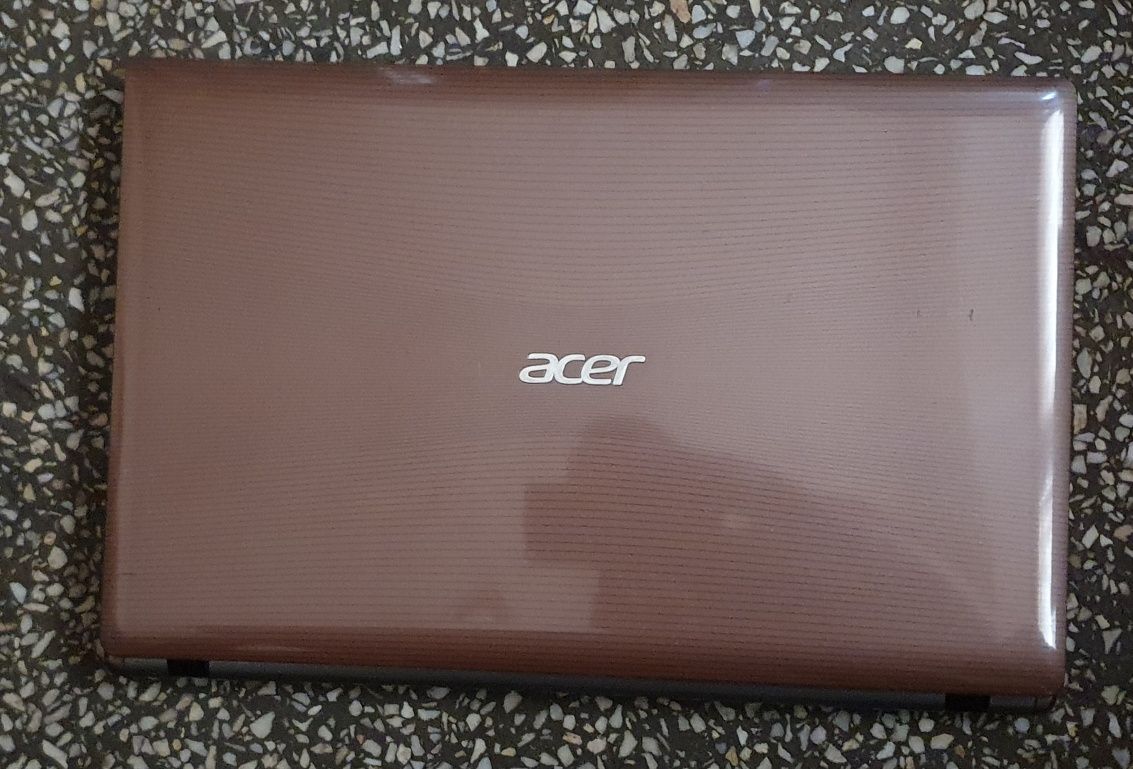 Laptop Acer cu i5 si video nvidia gt540, 4gb ram