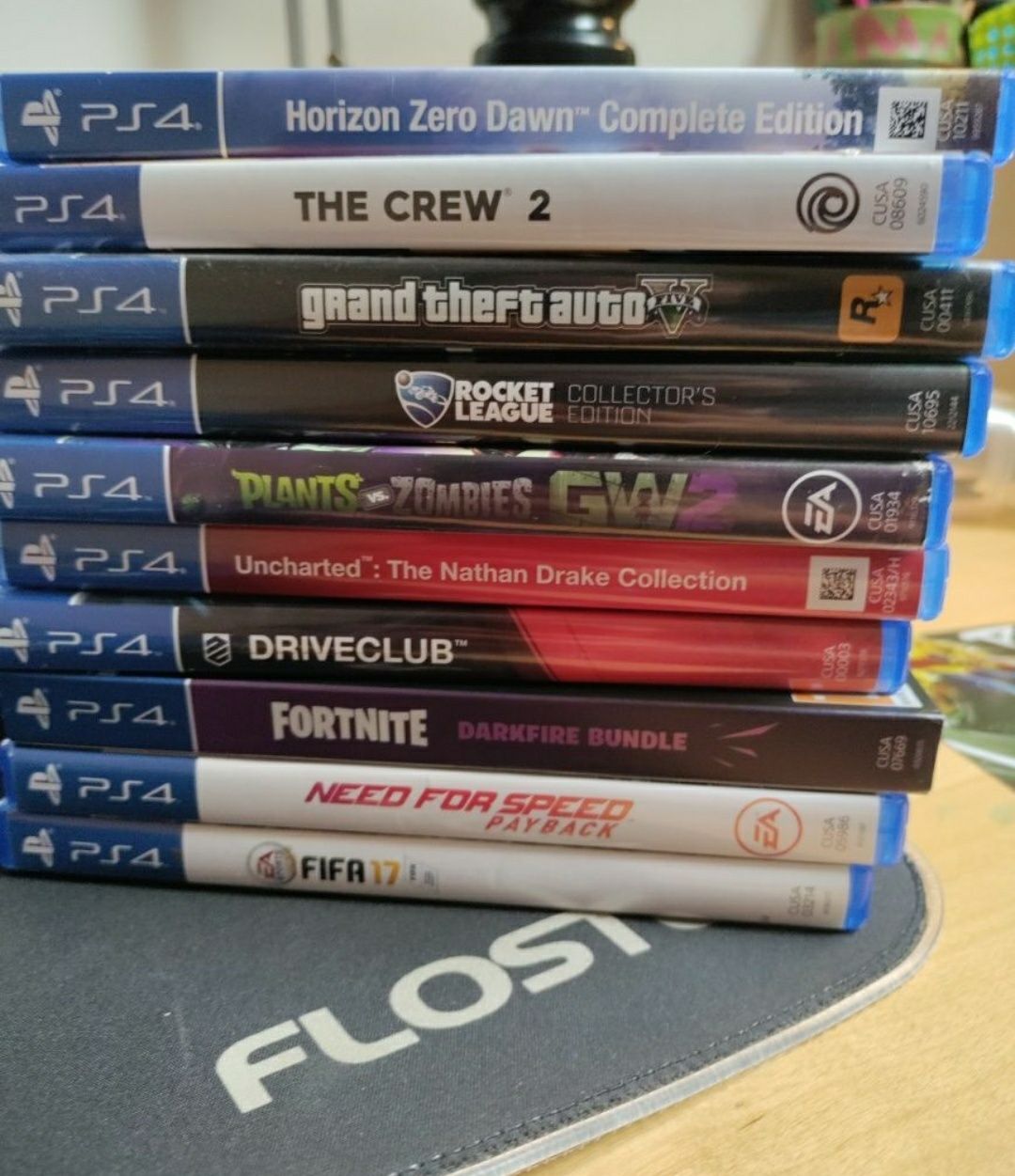 Jocuri ps4. La 450 lei le puteți lua pe toate.