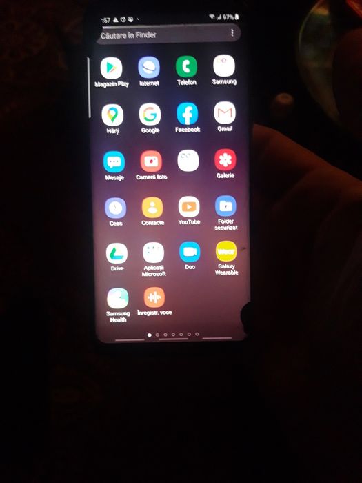 De vanzare samsung s 8+,pentru piesa si iphon  5 c