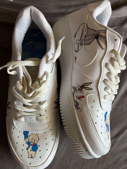 Adidasi nike pictati