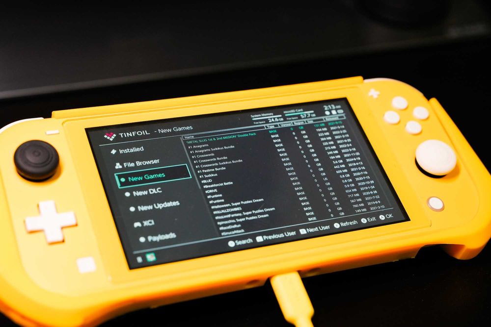 Nintendo Switch Lite galben MODAT cu Chip card 128 GB Samsung