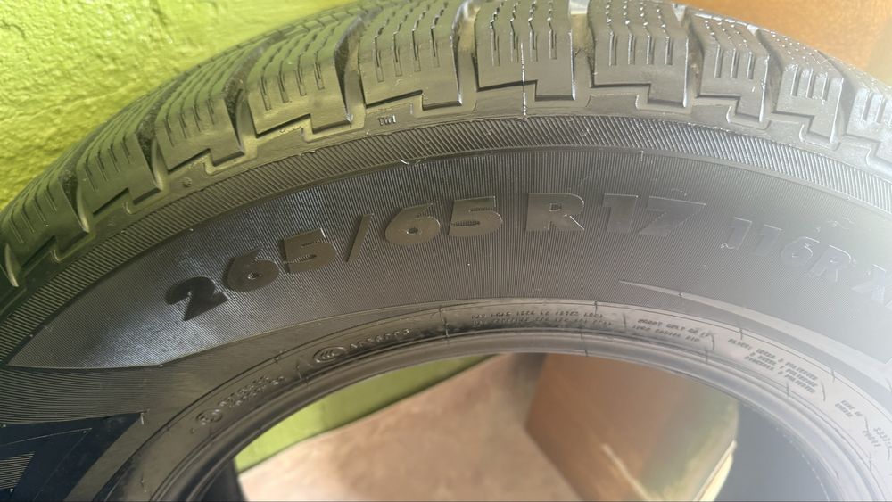 Продаю шины Nokian  265/65 R17
