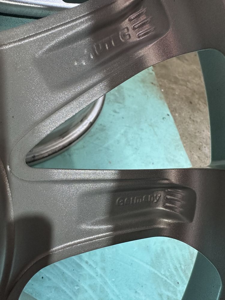 16-ки 5х120 - BMW - f30/31-f20/21-e90/91-e87-e46 и други (VW-T5-T6)