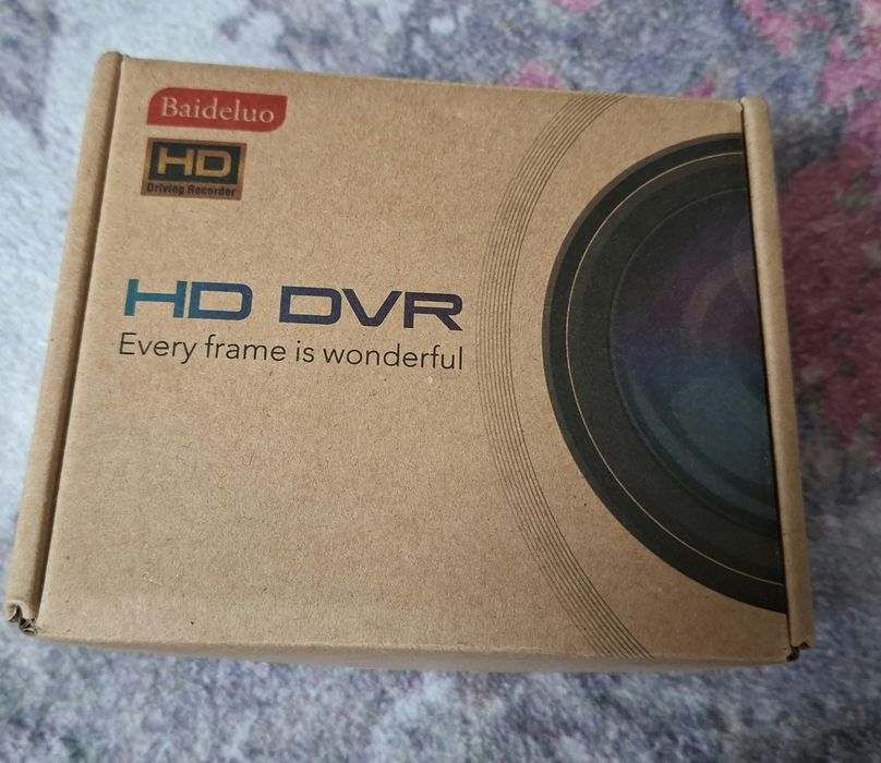 Camera auto FHD nouă