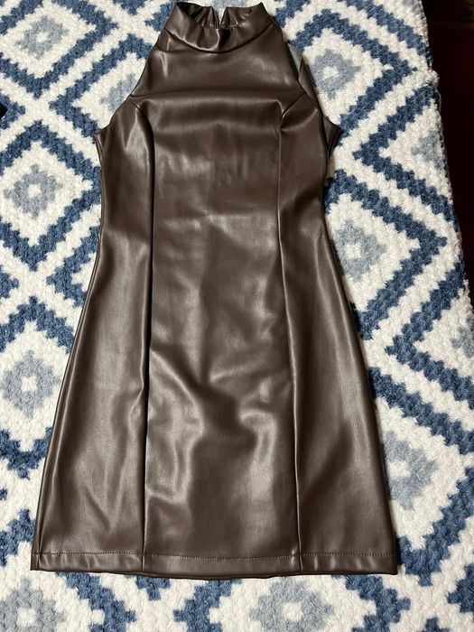 Продам платья в очень хорошем состоянии