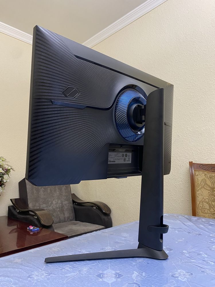 samsung 27 odyssey g4 240hz
