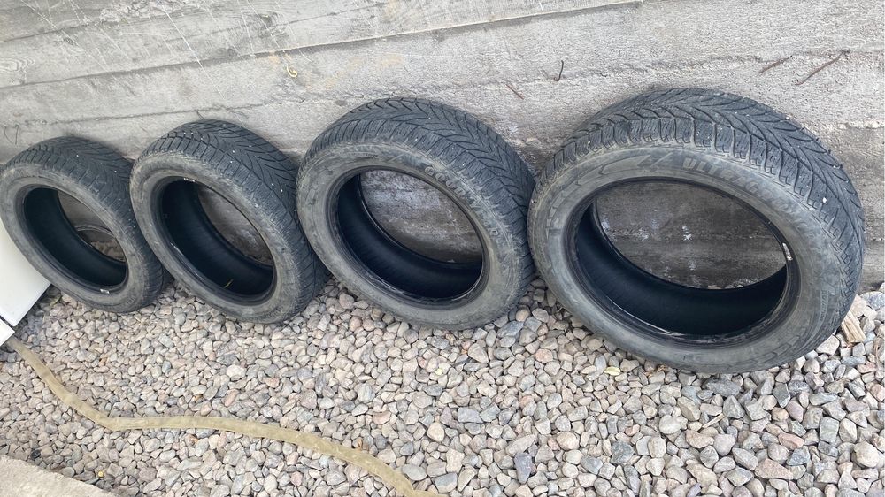 Комплект зимних шин Good year