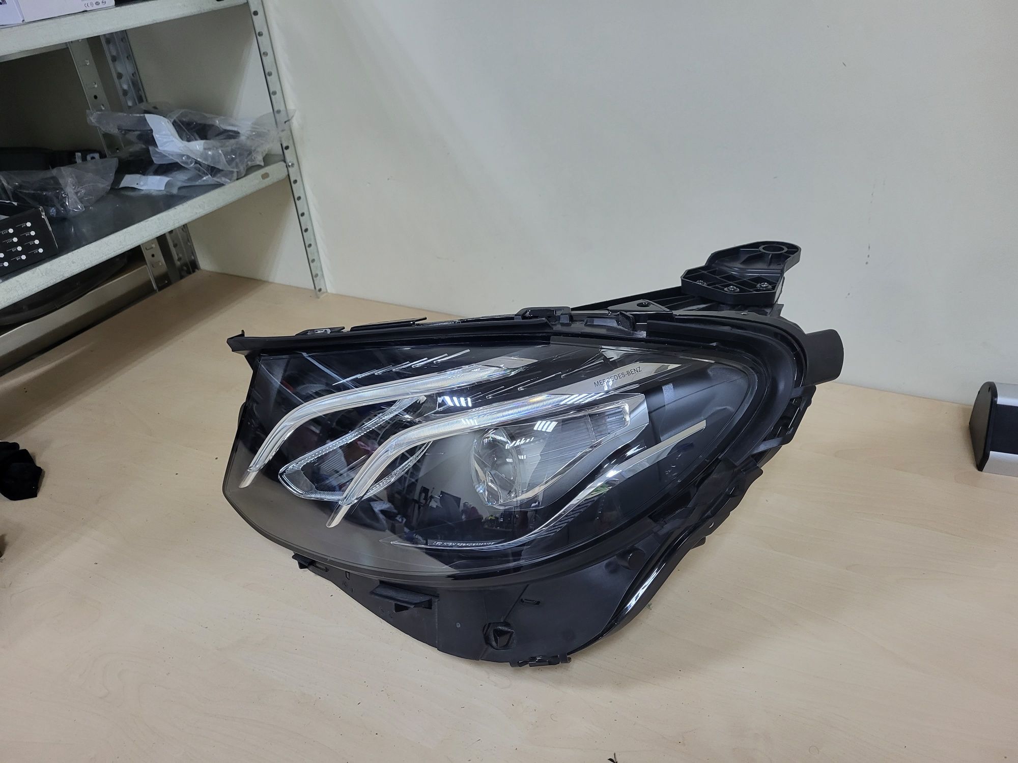 Ляв фар Mercedes E W213 LED High Performance lqv far мерцедес 213