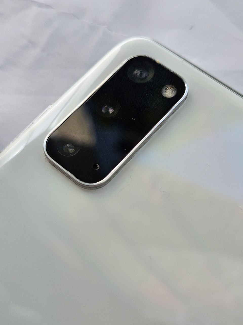 Samsung s20.  5G 12ga 128gb