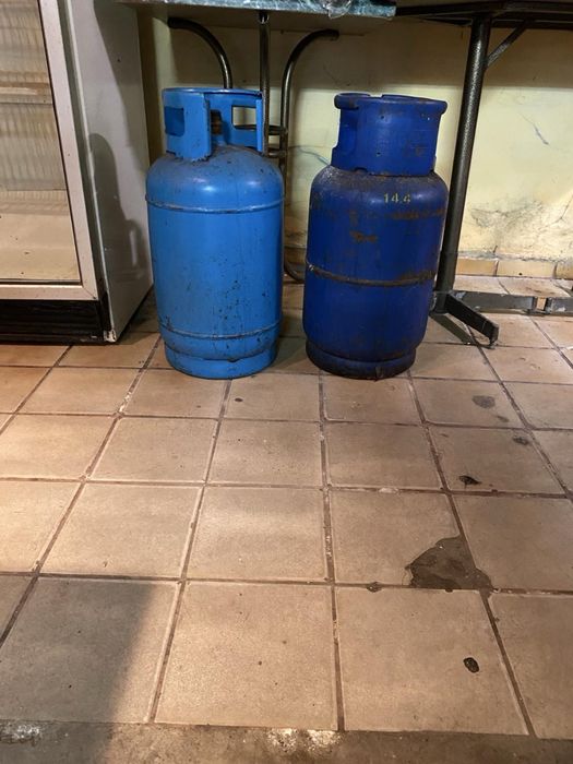 Газови бутилки 2 бр