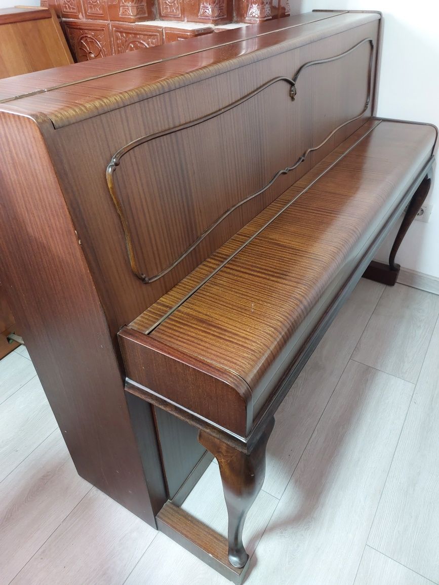Pianina Calisia ( transport gratuit, garanție)