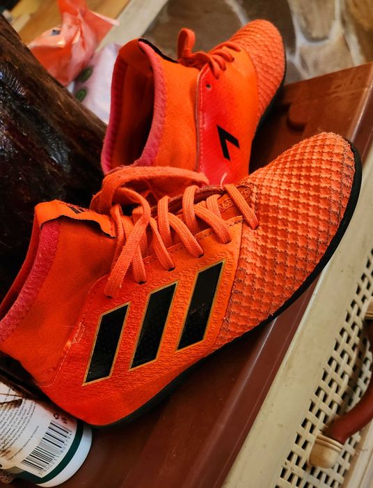 Маратонки,футболни бутонки Adidas!
