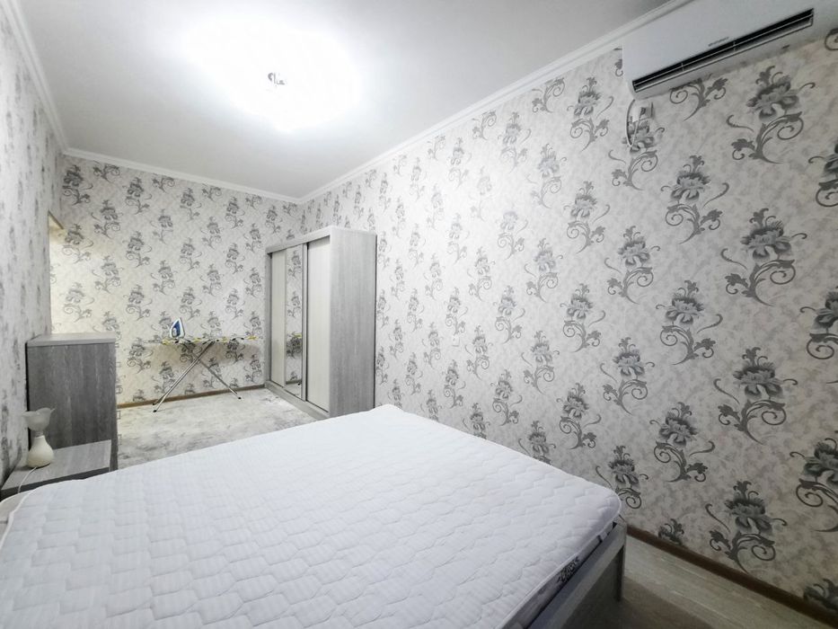 Метро Ойбек ул.Чехова 3/6/8 ориентир кафе "Bon" и "B&B"