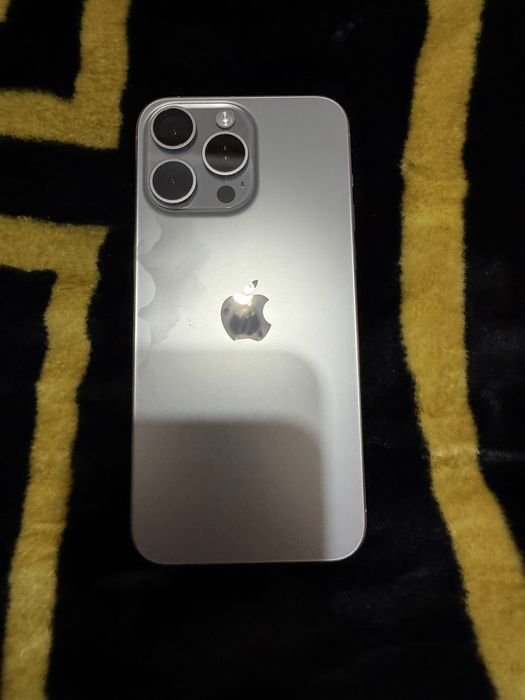 iPhone 15 promaks 256 tali