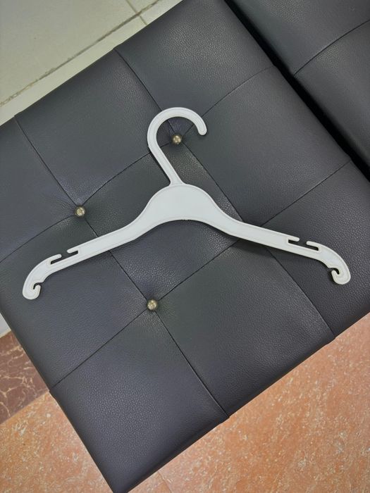 Продам вешалки (плечики детские)