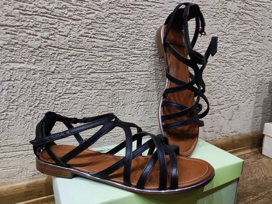 Нови дамски обувки има и малко носени / номера 41 и 42