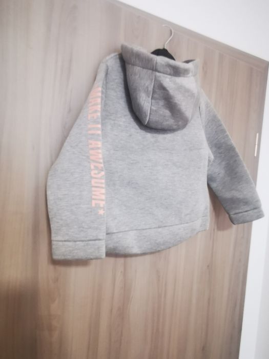 Bluza Zara pentru fetite 3-4 ani.