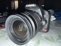Vând cameră foto Canon EOS Rebel T1i